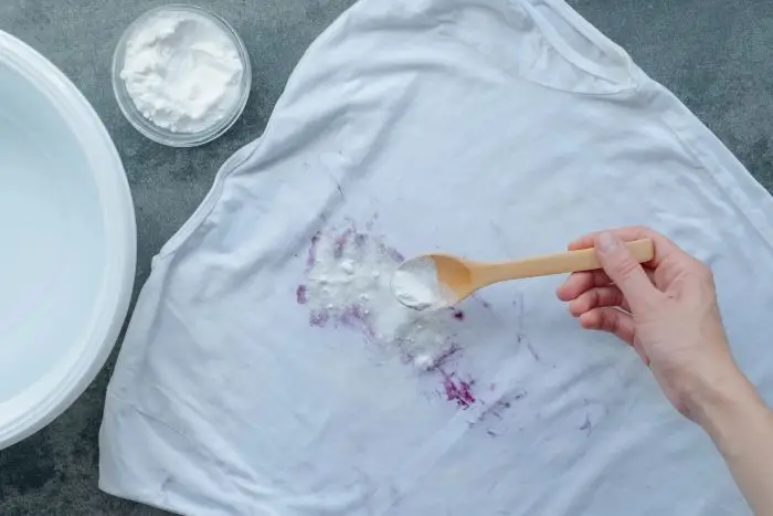 Pulire con detergenti naturali