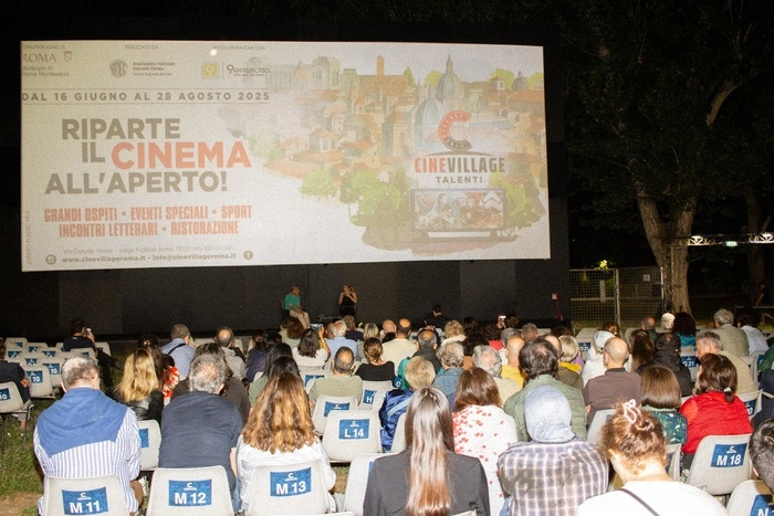 cinema all aperto .