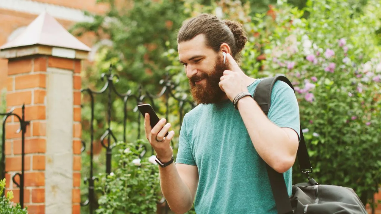 Gadget tech estate - cuffie e smartband