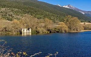 Lago di Capodacqua in camper, come arrivare e dove dormire