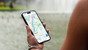 Google Maps ora salva la posizione del parcheggio in automatico, su iPhone