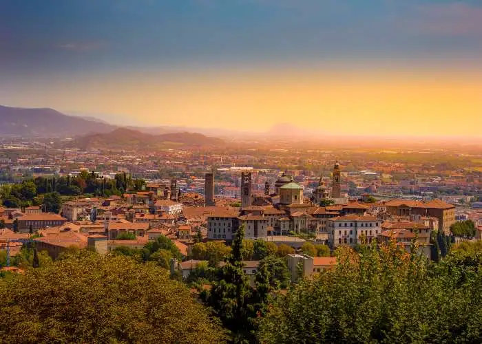 Un panorama della città di Bergamo, tra le città più green d'Italia