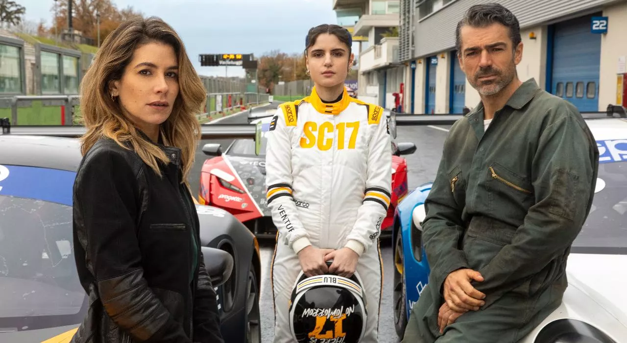I protagonisti della serie Netflix 'Motorvalley'