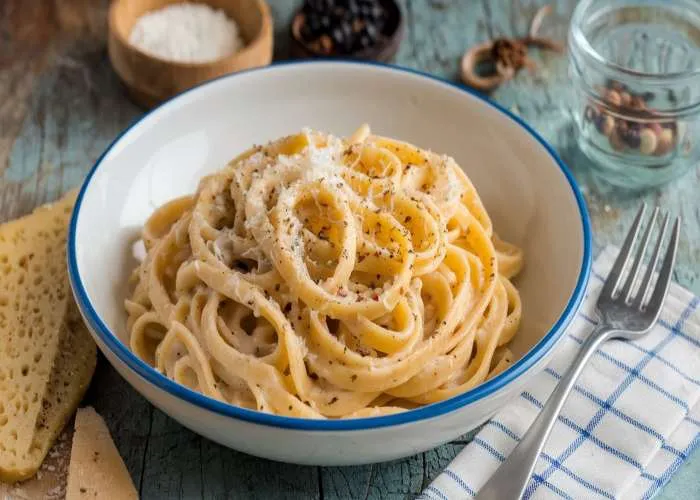 Un piatto di cacio e pepe