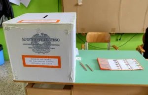 Quanto guadagnano scrutatori e presidenti seggio referendum 2026